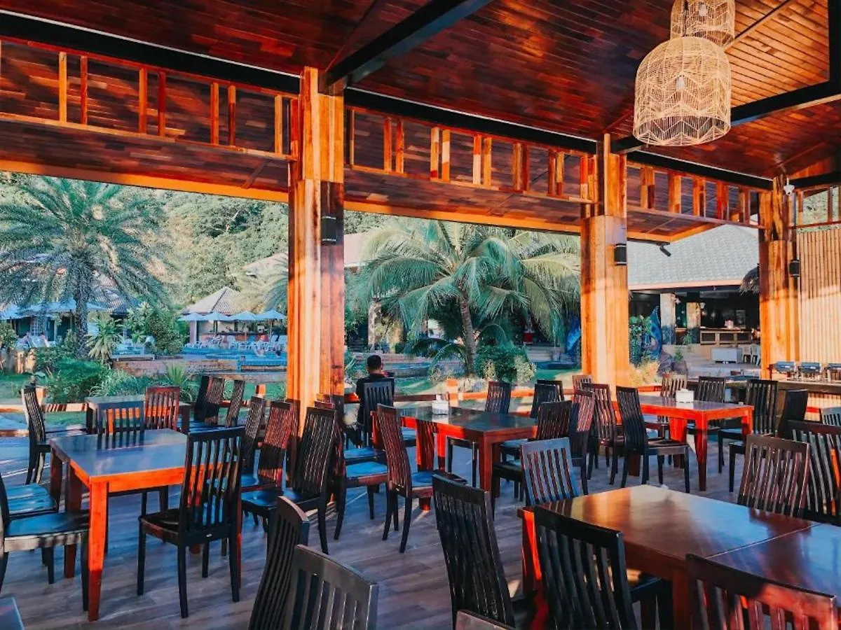 Phi Phi Andaman Beach Resort 3*, Пхипхи