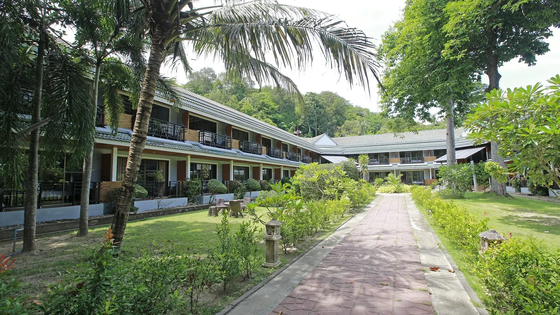 Phi Phi Andaman Beach Resort Пхипхи