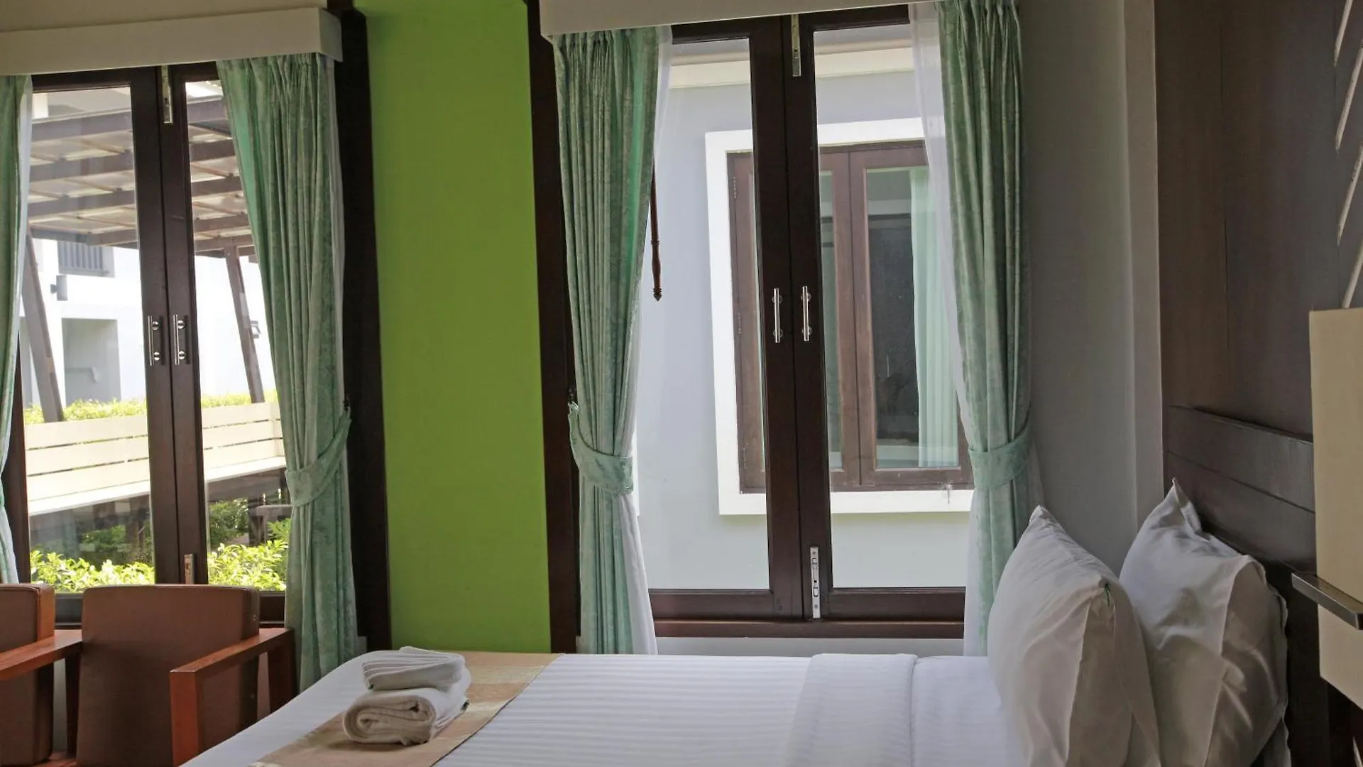 Phi Phi Andaman Beach Resort